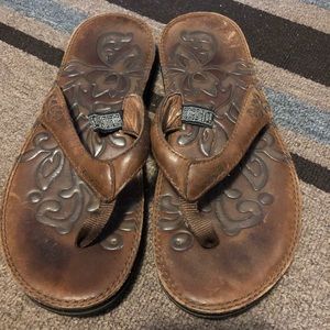 Teva sandals size 9